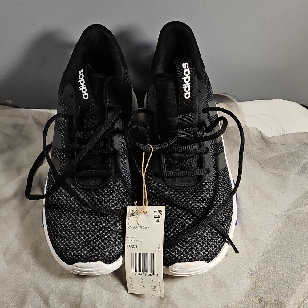 Adidas Racer TR 2.0 NWT - Ultra Comfortable Cloudfoam Running Sneakers Black